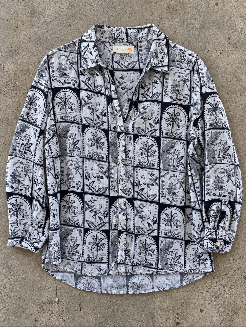 C&C California 100% Linen Tropical Toile Print Button Down Blouse Woman 1X Plus